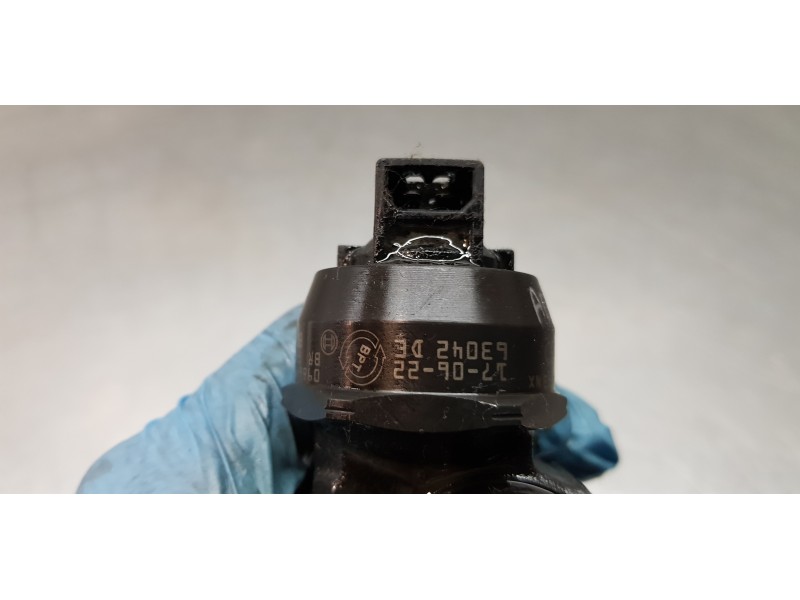 Recambio de inyector para volkswagen touareg (7la) tdi r5 referencia OEM IAM 070130073NX 0986441523  Recambio de inyector para volkswagen touareg (7la) tdi r5 referencia OEM IAM 070130073NX 0986441523