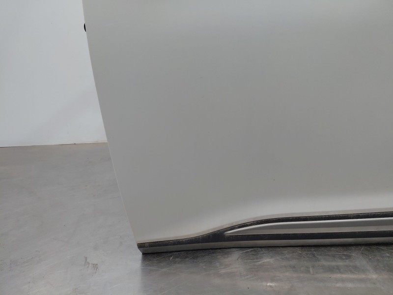 Recambio de puerta delantera izquierda para hyundai kona hybrid referencia OEM IAM 76003J9020  