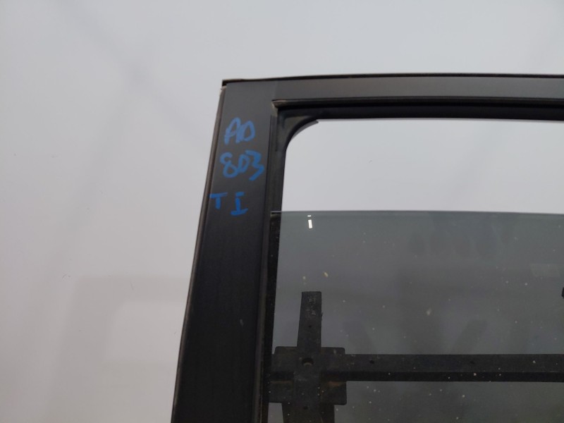 Recambio de puerta trasera izquierda para hyundai kona hybrid referencia OEM IAM 77003J9020  