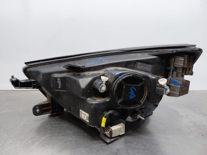 Recambio de faro derecho para opel mokka x selective referencia OEM IAM 42698960  