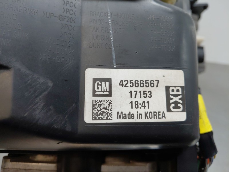 Recambio de faro derecho para opel mokka x selective referencia OEM IAM 42698960  