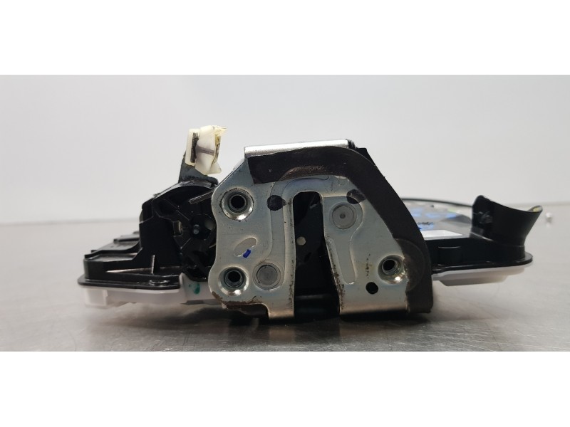 Recambio de cerradura puerta delantera izquierda para toyota corolla touring sports (e21) hybrid advance referencia OEM IAM 6904
