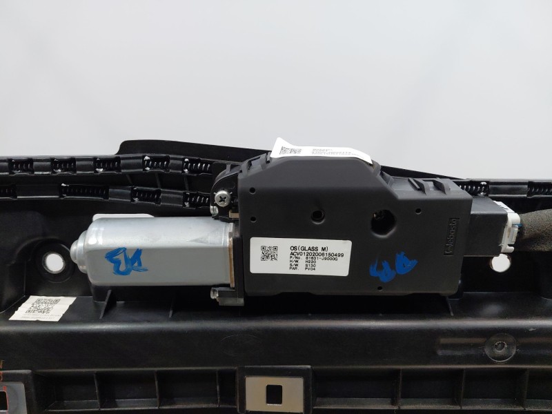 Recambio de techo electrico para hyundai kona hybrid referencia OEM IAM 67115J9050  