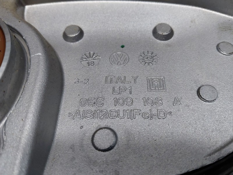 Recambio de tapa distribucion para volkswagen t-cross advance referencia OEM IAM   