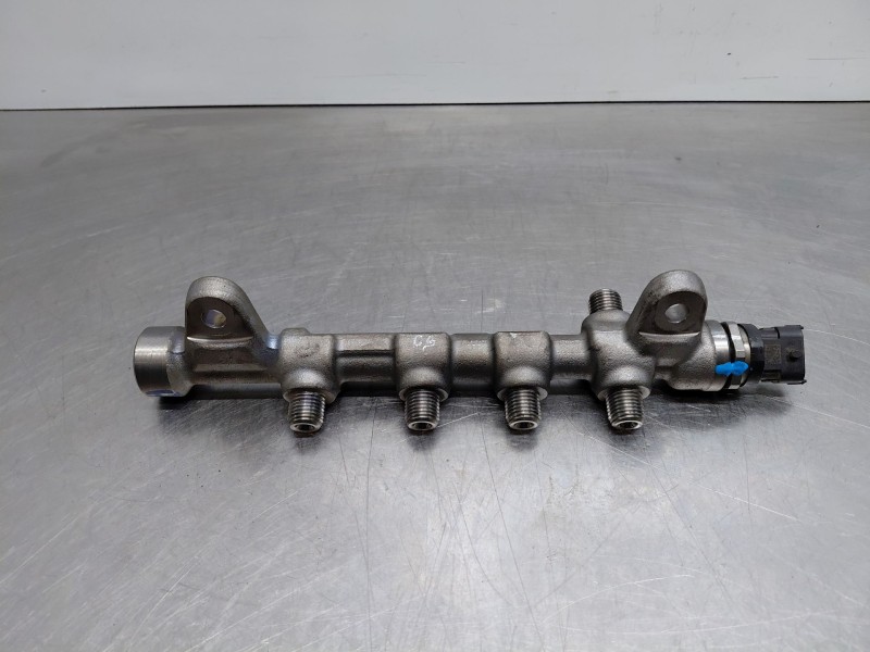 Recambio de rampa inyectora para fiat doblo ii cargo (263) multijet referencia OEM IAM   