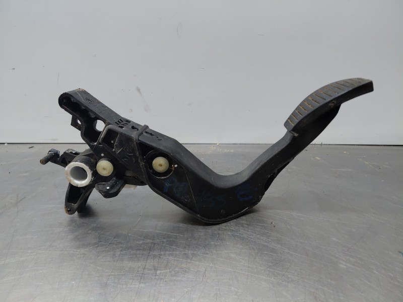 Recambio de pedal embrague para opel corsa e design referencia OEM IAM   