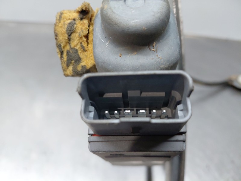 Recambio de elevalunas delantero derecho para opel tigra twin top cosmo referencia OEM IAM   