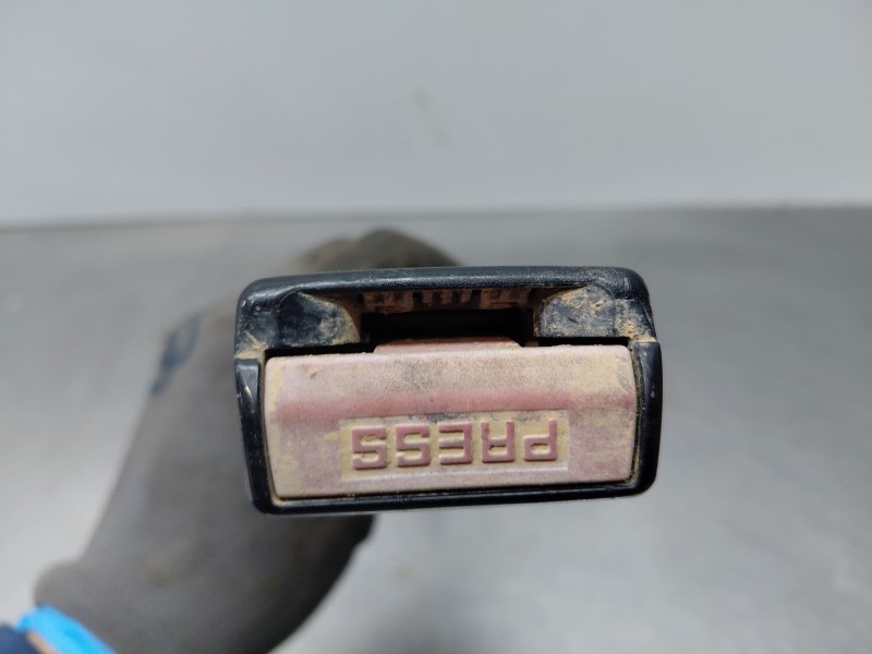 Recambio de enganche del cinturon delantero der para peugeot expert kasten active referencia OEM IAM   