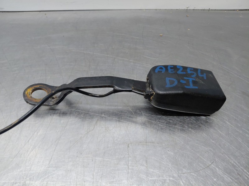 Recambio de enganche del cinturon delantero izq para peugeot expert kasten active referencia OEM IAM   