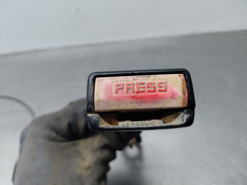 Recambio de enganche del cinturon delantero izq para peugeot expert kasten active referencia OEM IAM   