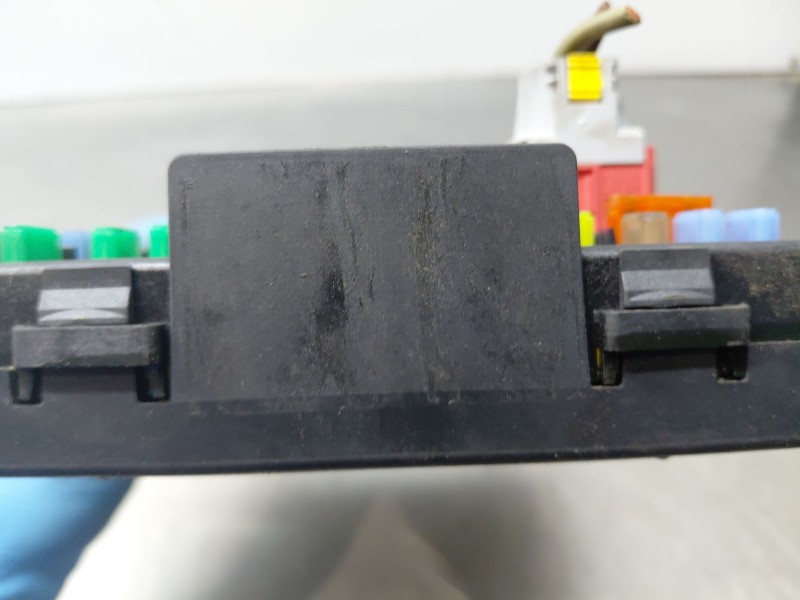 Recambio de caja reles / fusibles para citroën c4 i (lc_) 1.6 hdi referencia OEM IAM   