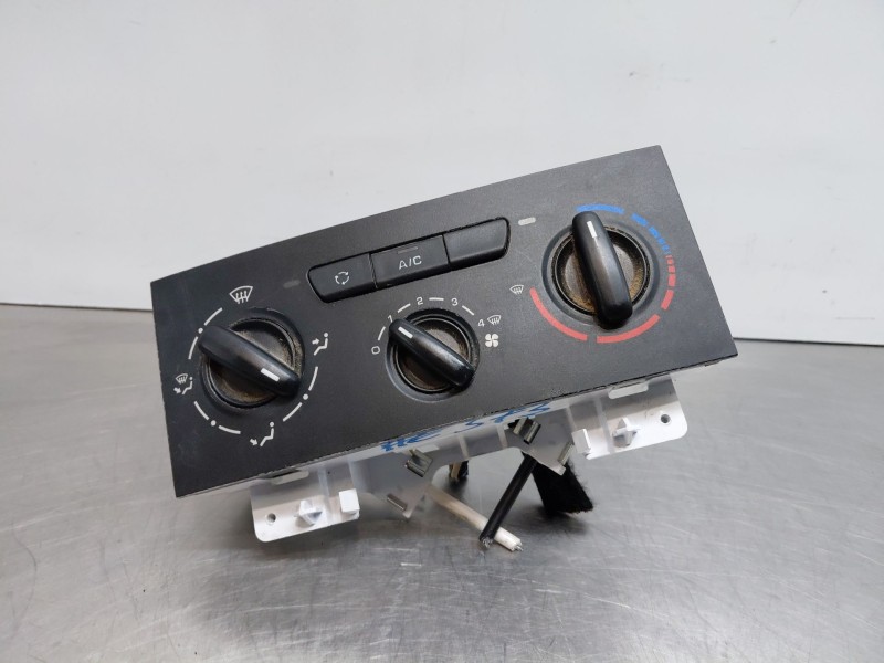 Recambio de mando calefaccion / aire acondicionado para peugeot partner kasten active referencia OEM IAM   