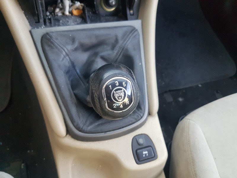 jaguar x-type del año 2004