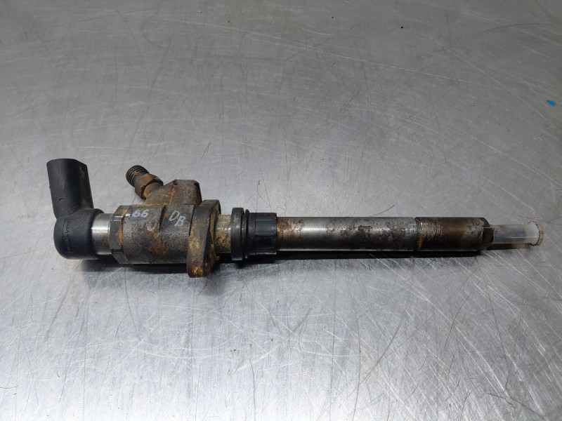 Recambio de inyector para peugeot expert kasten active referencia OEM IAM   