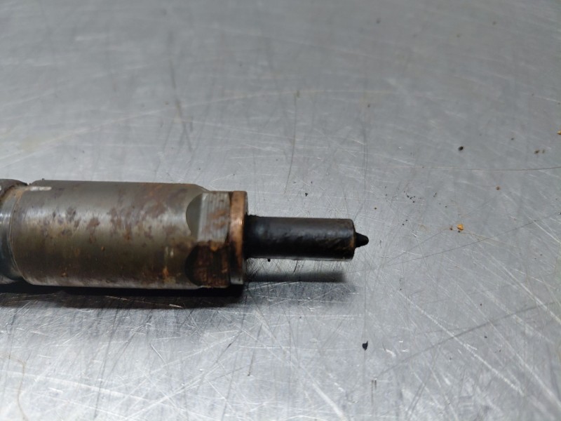 Recambio de inyector para fiat bravo ii (198_) 1.6 d multijet (198axh1b) referencia OEM IAM   