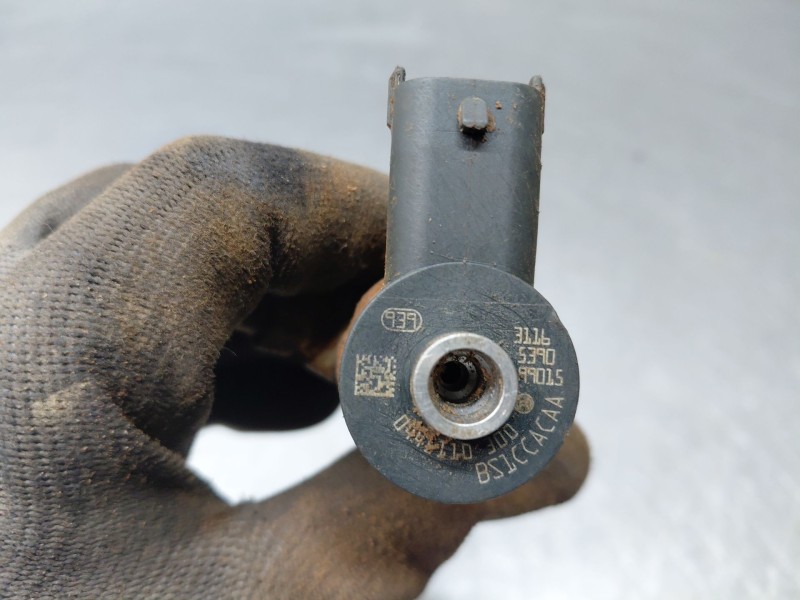 Recambio de inyector para fiat bravo ii (198_) 1.6 d multijet (198axh1b) referencia OEM IAM   
