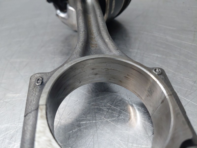 Recambio de biela para peugeot 3008 gt line referencia OEM IAM 1629031680  