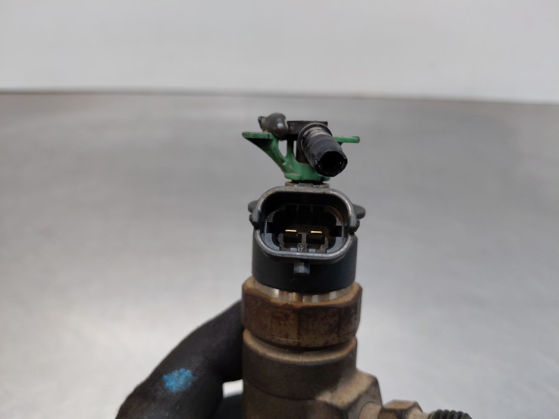 Recambio de inyector para peugeot partner kasten active referencia OEM IAM   