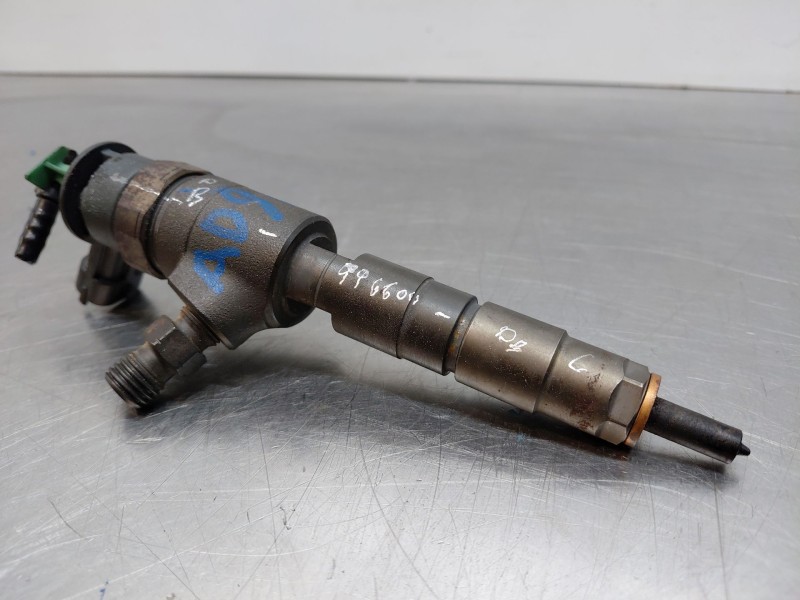 Recambio de inyector para peugeot partner kasten active referencia OEM IAM   