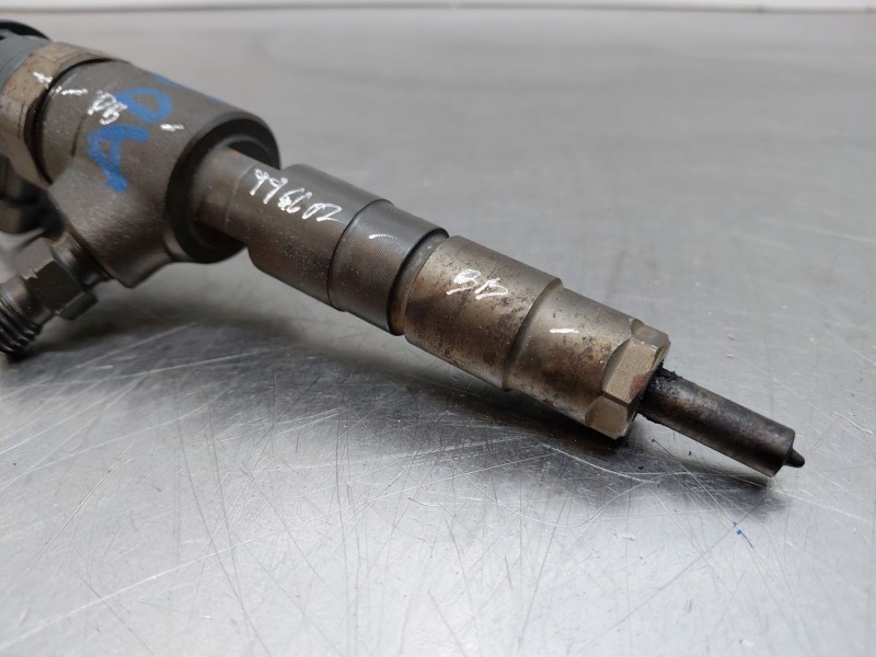 Recambio de inyector para peugeot partner kasten active referencia OEM IAM   