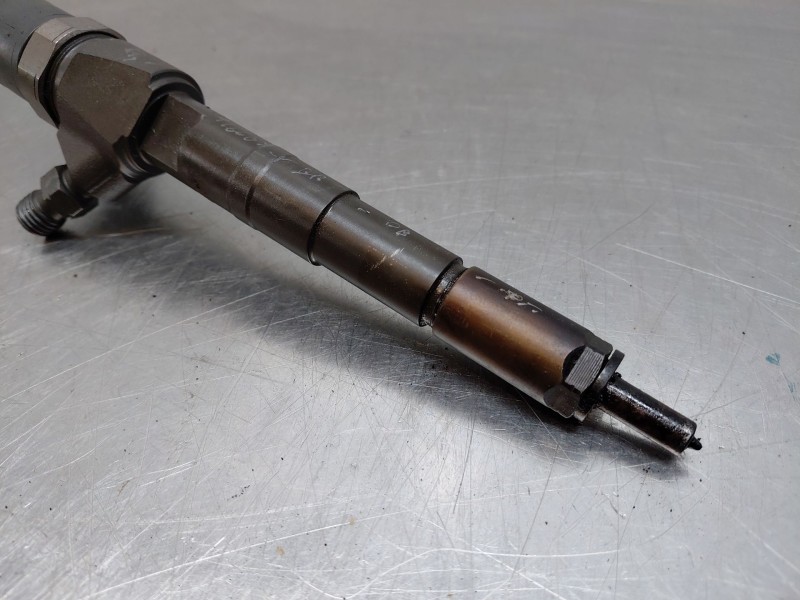 Recambio de inyector para fiat doblo ii cargo (263) multijet referencia OEM IAM 0445110524  