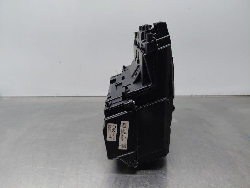 Recambio de cuadro instrumentos para hyundai kona hybrid referencia OEM IAM   