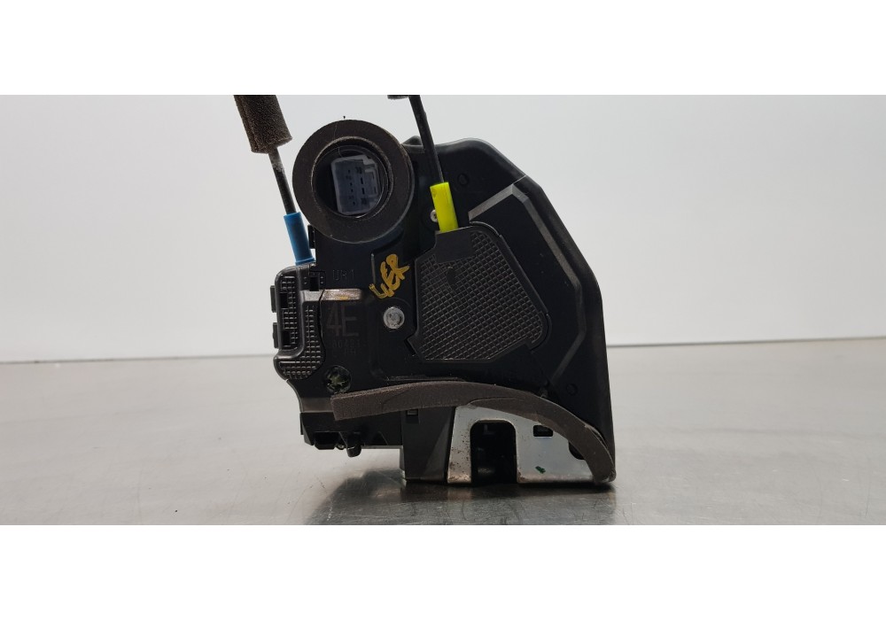Recambio de cerradura puerta trasera derecha para toyota corolla touring sports (e21) hybrid advance referencia OEM IAM 69050025