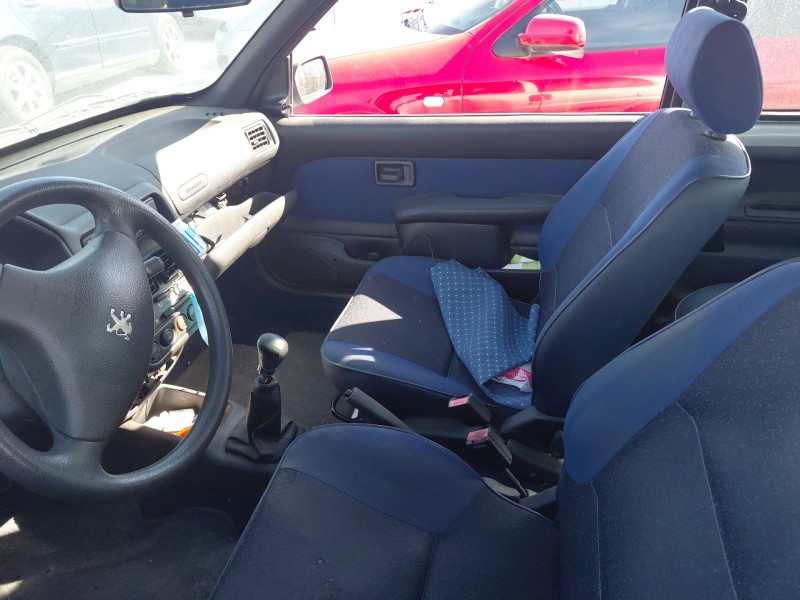 peugeot 106 ii (1a_, 1c_) del año 2000