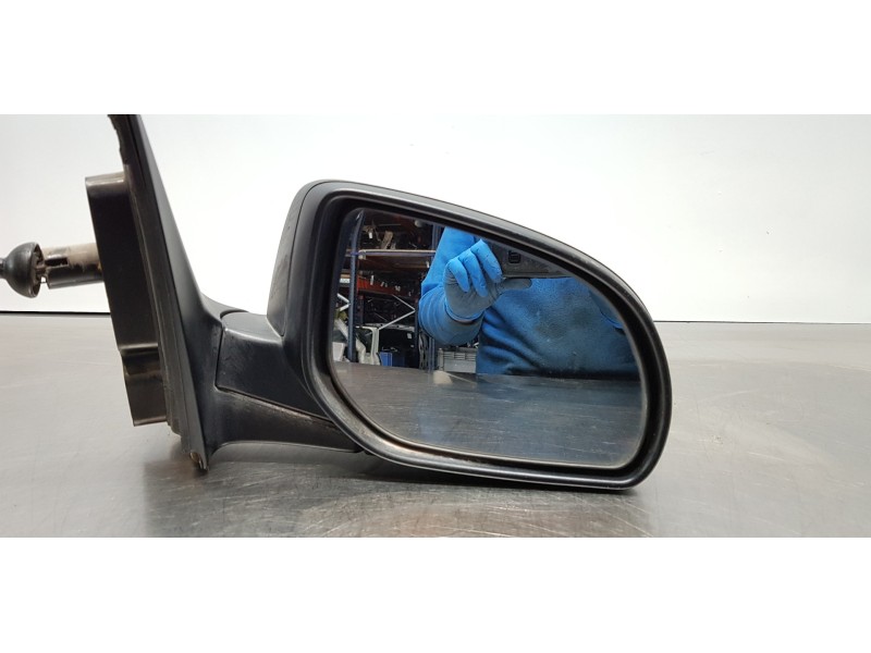 Recambio de retrovisor derecho para hyundai i20 classic referencia OEM IAM 876204P000  