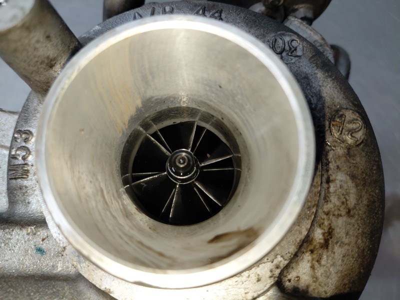 Recambio de turbocompresor para peugeot 208 bluehdi referencia OEM IAM 9686120680 1611139180 