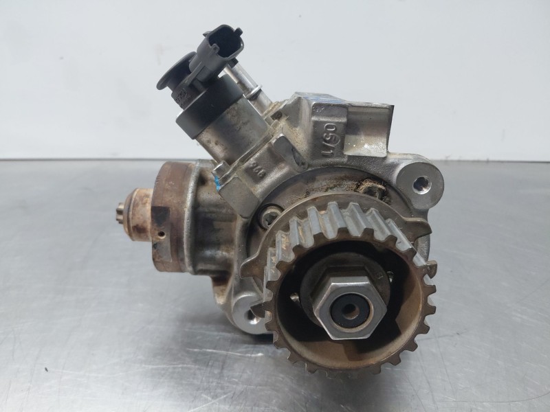 Recambio de bomba inyeccion para peugeot partner kasten active referencia OEM IAM   
