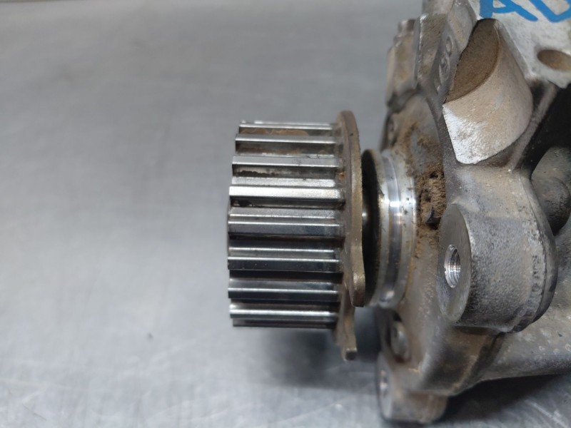 Recambio de bomba inyeccion para peugeot partner kasten active referencia OEM IAM   