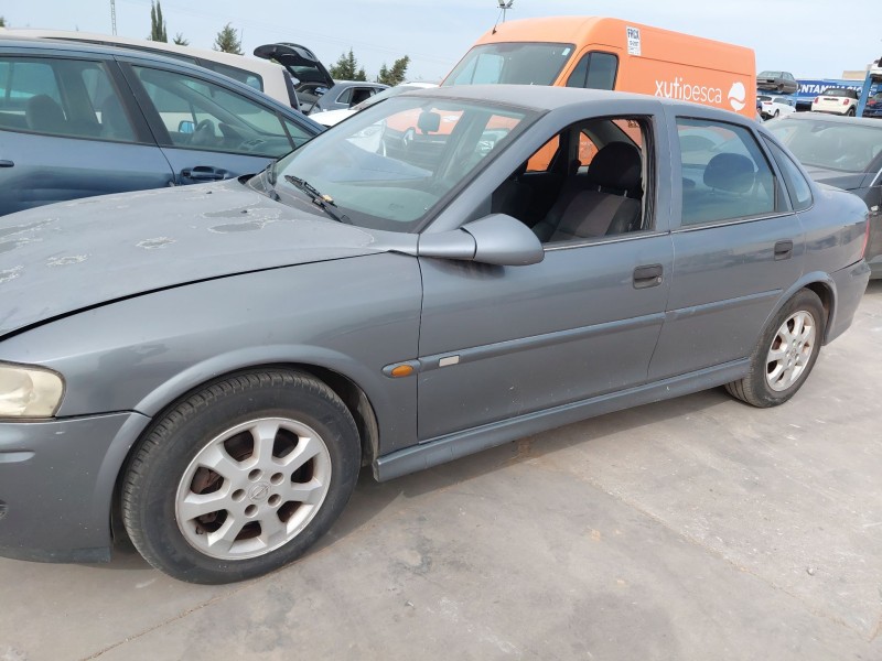 opel vectra b (j96) del año 2002