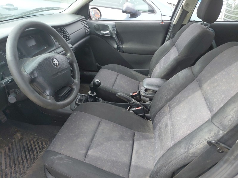 opel vectra b (j96) del año 2002