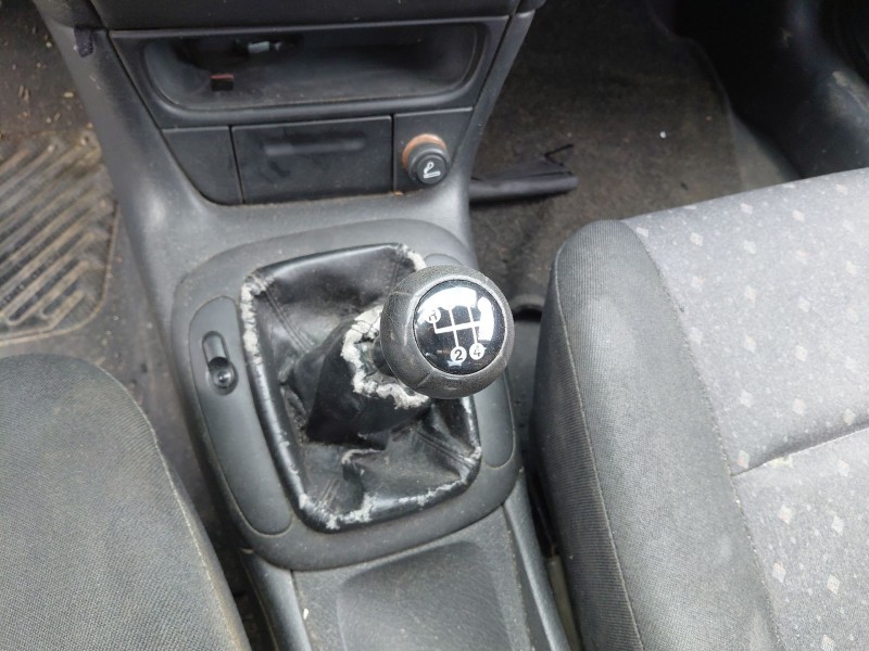 opel vectra b (j96) del año 2002