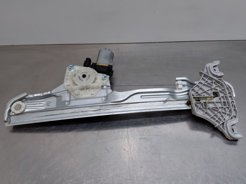 Recambio de elevalunas delantero derecho para hyundai kona hybrid referencia OEM IAM   