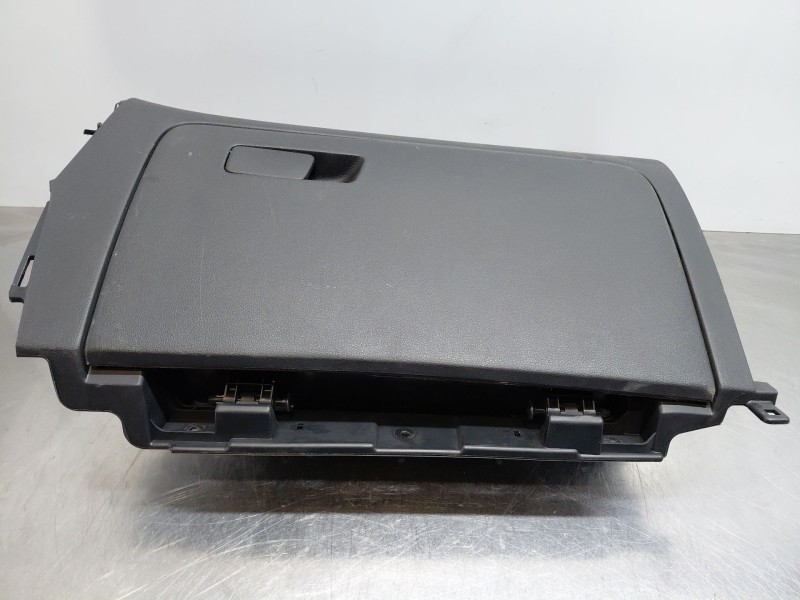 Recambio de guantera para hyundai kona hybrid referencia OEM IAM   