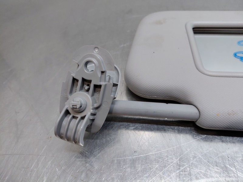 Recambio de parasol derecho para hyundai kona hybrid referencia OEM IAM   