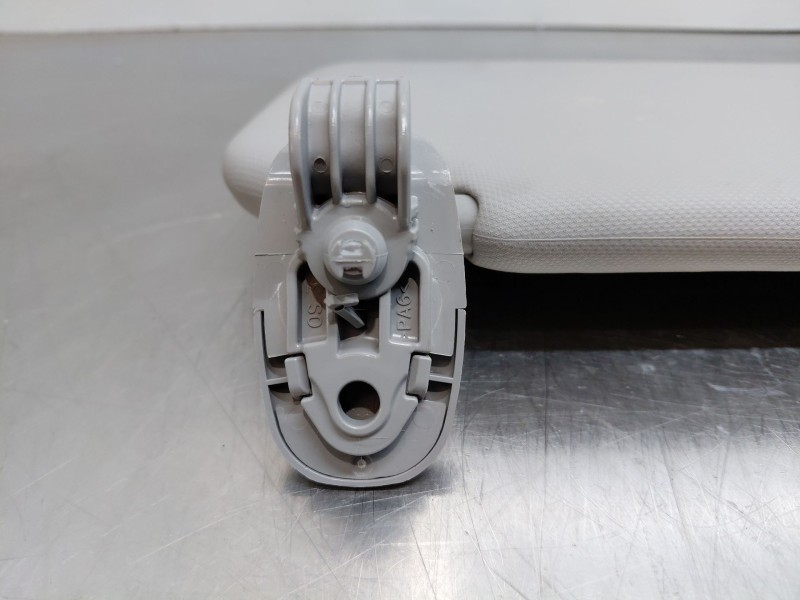 Recambio de parasol izquierdo para hyundai kona hybrid referencia OEM IAM   