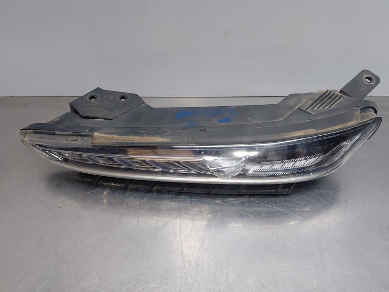 Recambio de piloto delantero izquierdo para hyundai kona hybrid referencia OEM IAM   