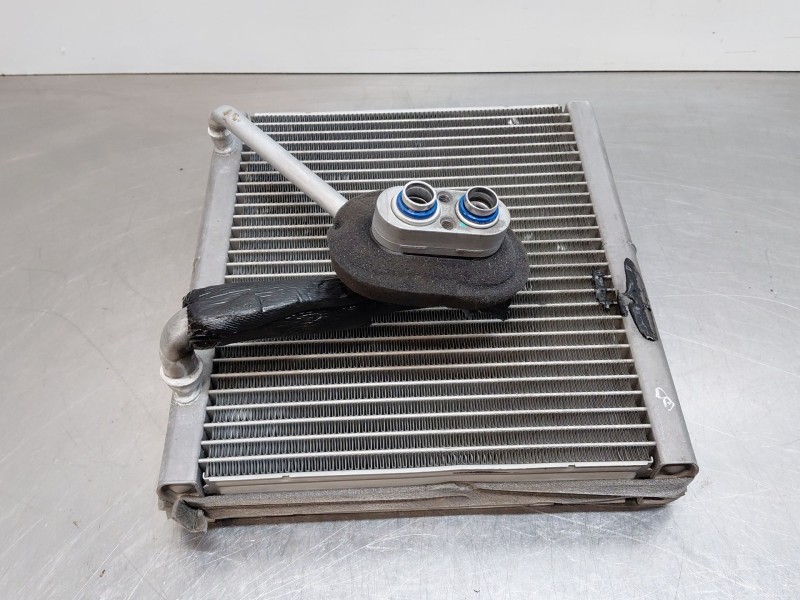 Recambio de radiador calefaccion / aire acondicionado para hyundai kona hybrid referencia OEM IAM   