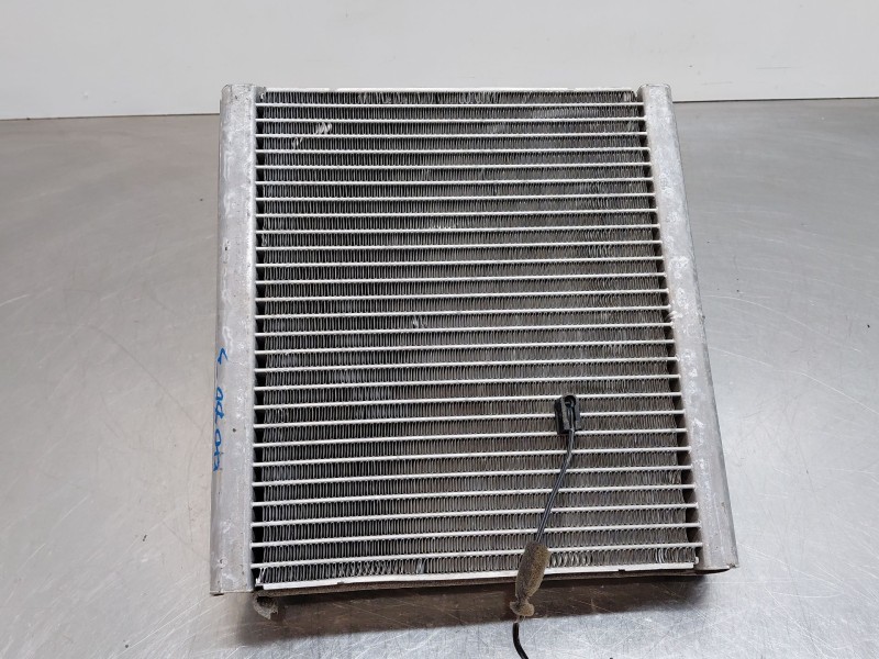 Recambio de radiador calefaccion / aire acondicionado para hyundai kona hybrid referencia OEM IAM   