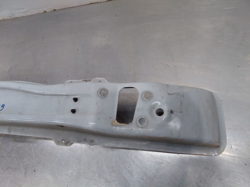 Recambio de refuerzo paragolpes delantero para dacia dokker express ambiance referencia OEM IAM   