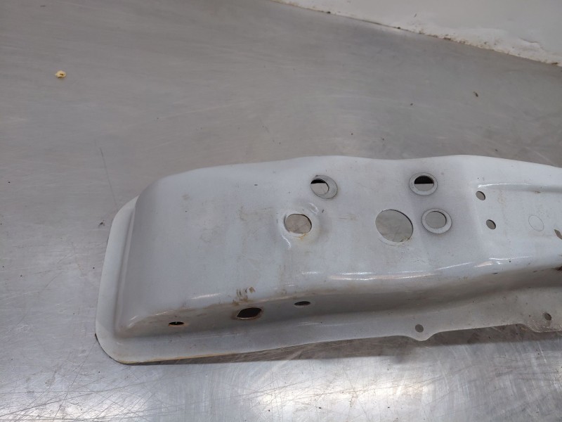 Recambio de refuerzo paragolpes delantero para dacia dokker express ambiance referencia OEM IAM   