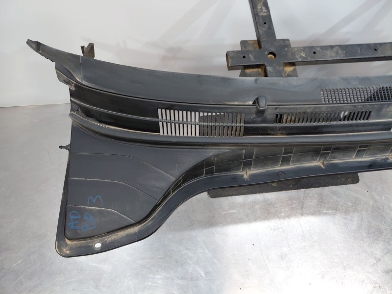 Recambio de torpedo para hyundai kona hybrid referencia OEM IAM   