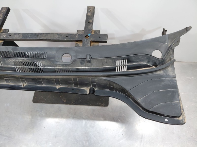 Recambio de torpedo para hyundai kona hybrid referencia OEM IAM   