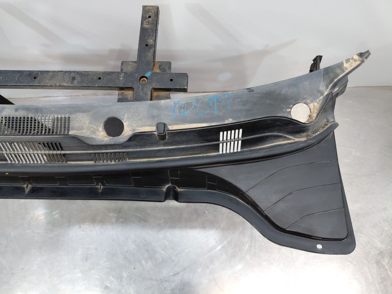 Recambio de torpedo para hyundai kona hybrid referencia OEM IAM   