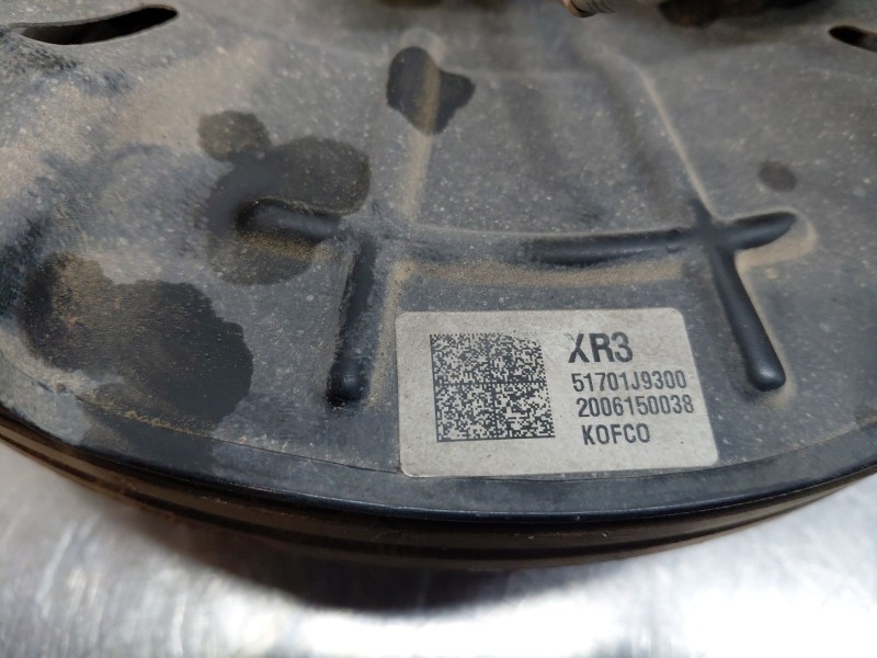 Recambio de mangueta delantera derecha para hyundai kona hybrid referencia OEM IAM 51716J9000  