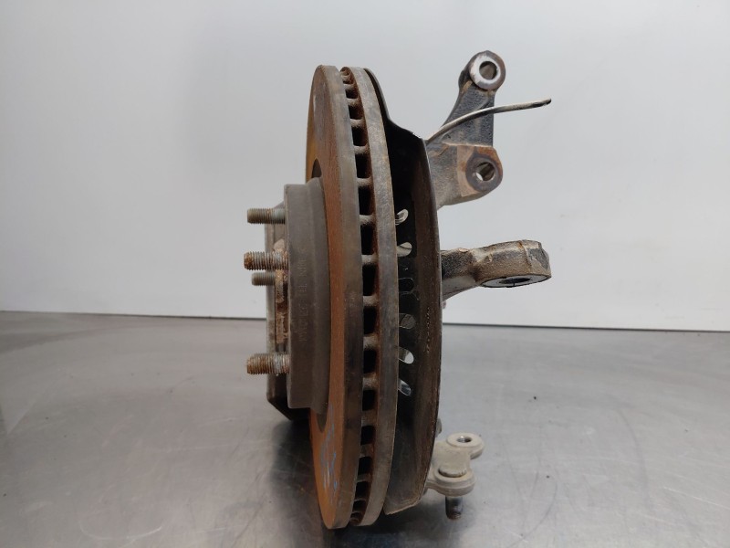 Recambio de mangueta delantera izquierda para hyundai kona hybrid referencia OEM IAM 51715J9000  