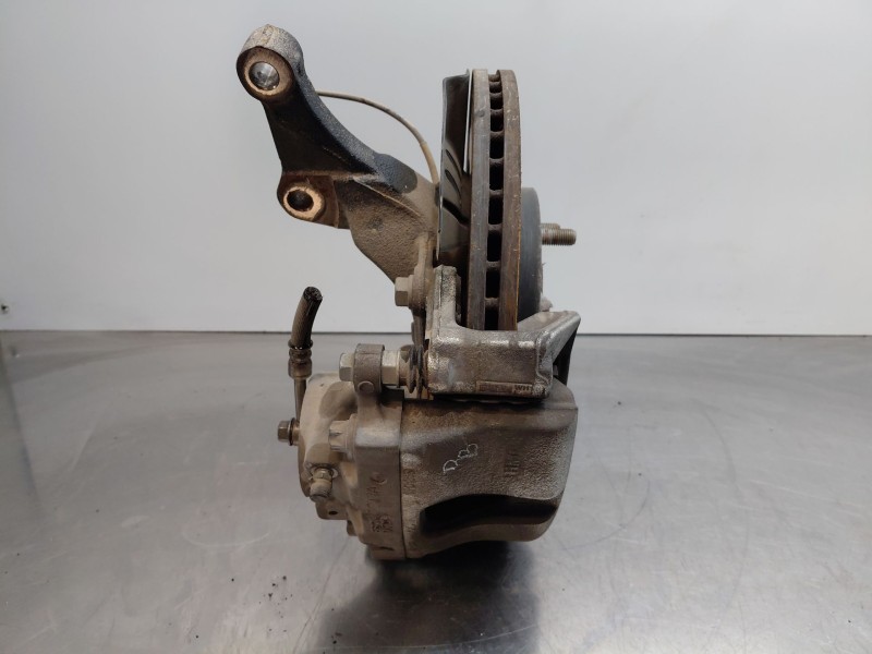 Recambio de mangueta delantera izquierda para hyundai kona hybrid referencia OEM IAM 51715J9000  